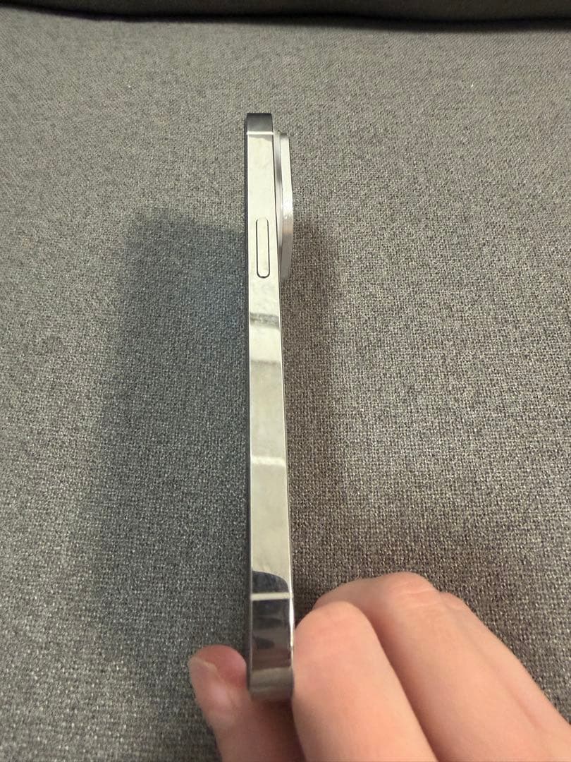 iPhone 14 Pro 本体 iFaceケース付き