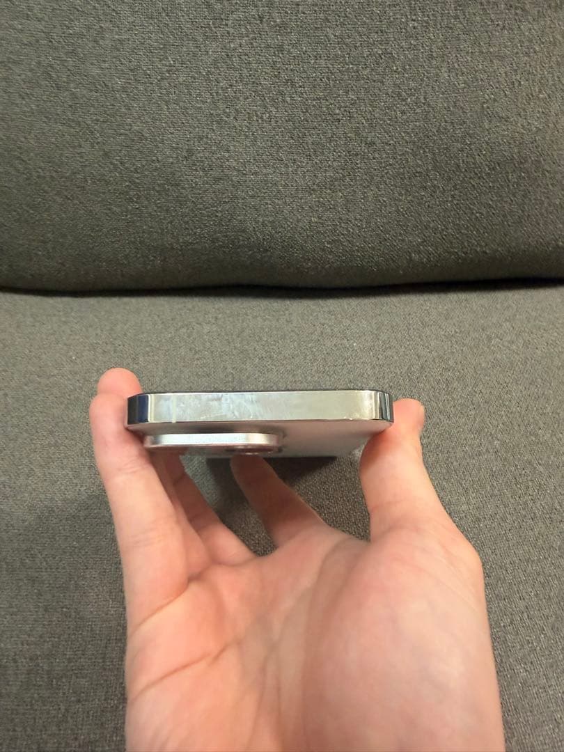 iPhone 14 Pro 本体 iFaceケース付き