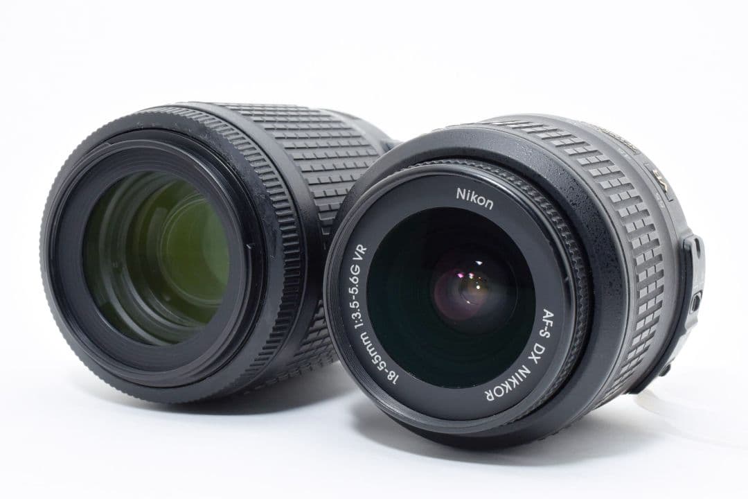 CCD搭載✨ニコン D60✨手ブレ補正 ダブルレンズ✨軽量 コンパクト 一眼レフ