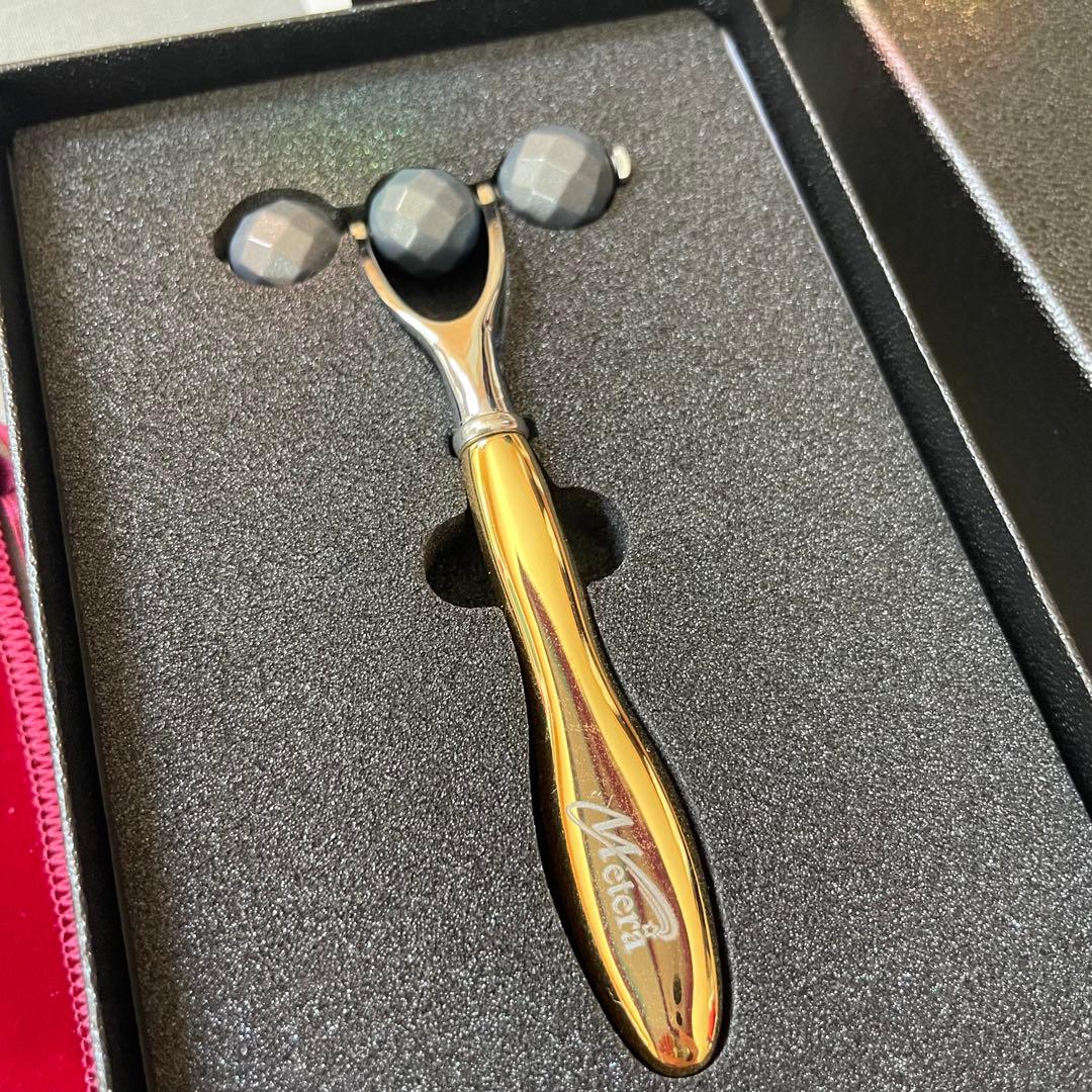 メテラ 隕石美顔ローラー 美顔用品