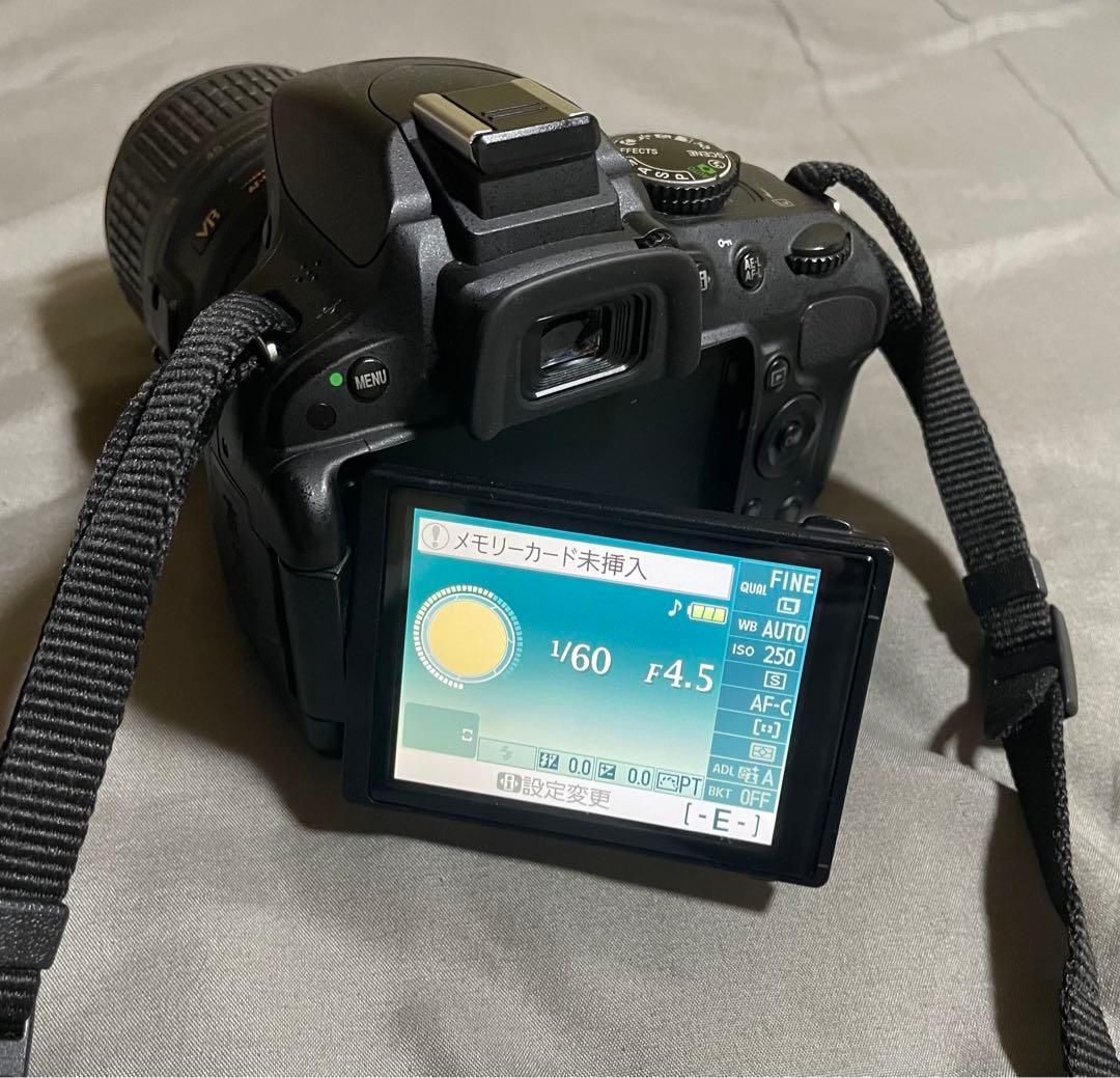 Nikon D5100 デジタル一眼レフカメラ