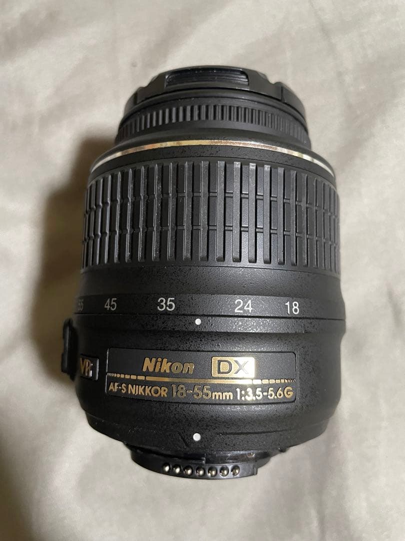 Nikon D5100 デジタル一眼レフカメラ