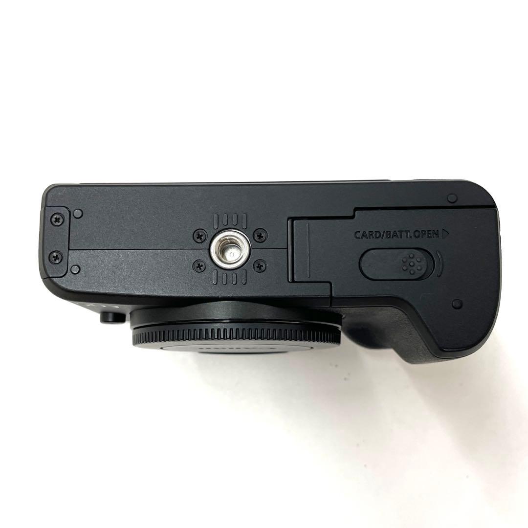 Canon EOS Kiss M2 ダブルズームキット