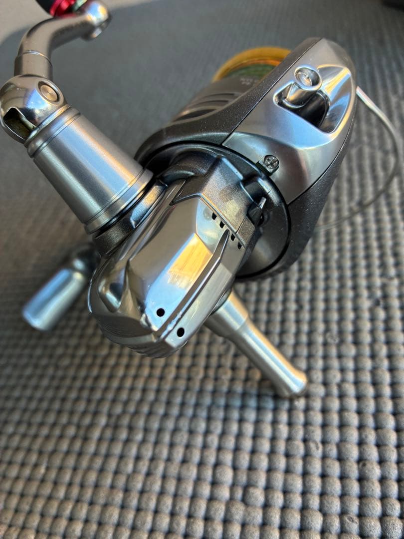 SHIMANO 08 TWIN POWER C3000 スピニングリール