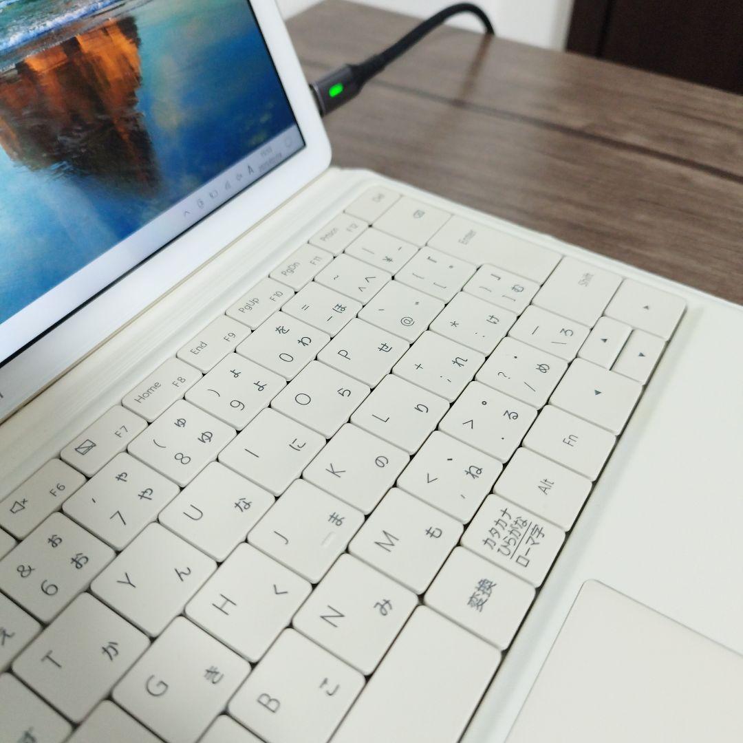 【ジャンク品扱い】HUAWEI MateBook + 2点