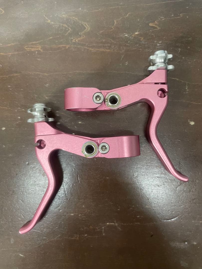 PAULのブレーキレバーです。　ピンクです。