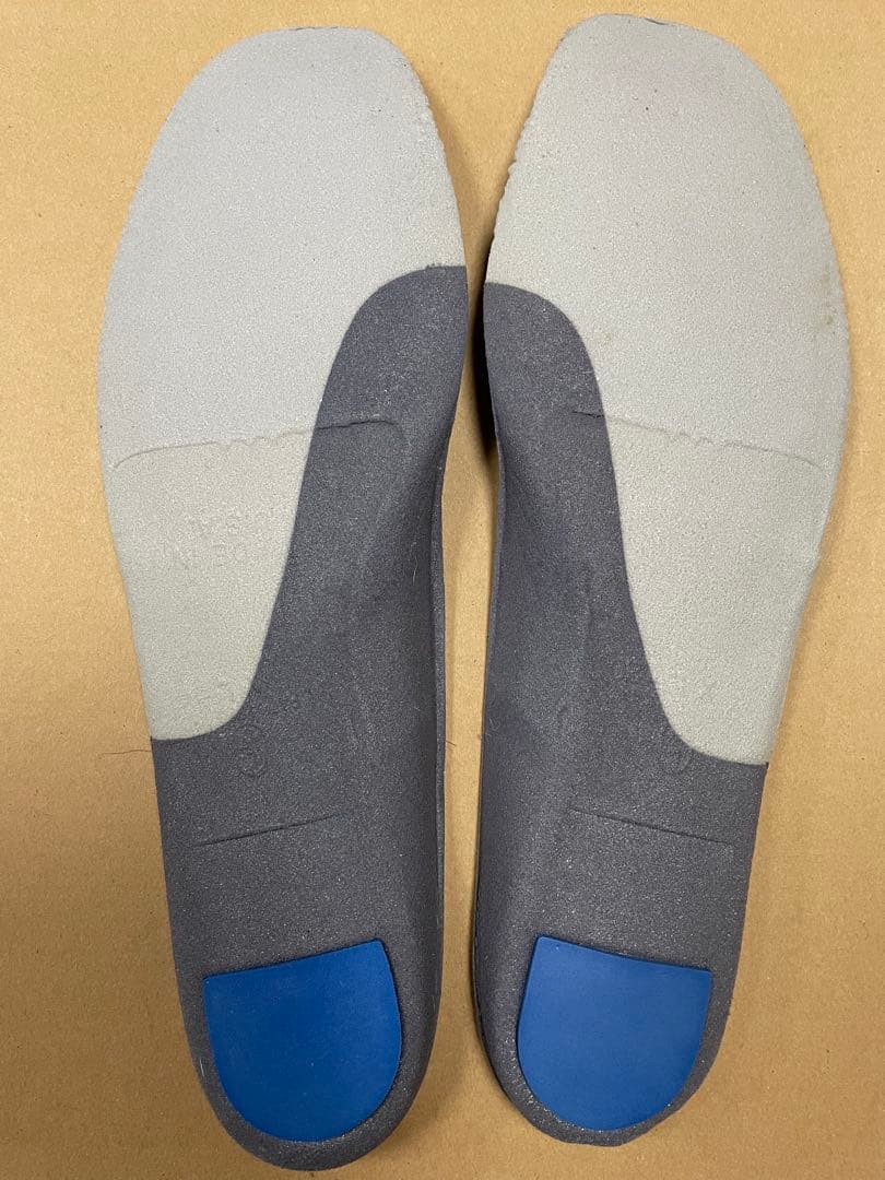 靴 New Balance M1300 JP2