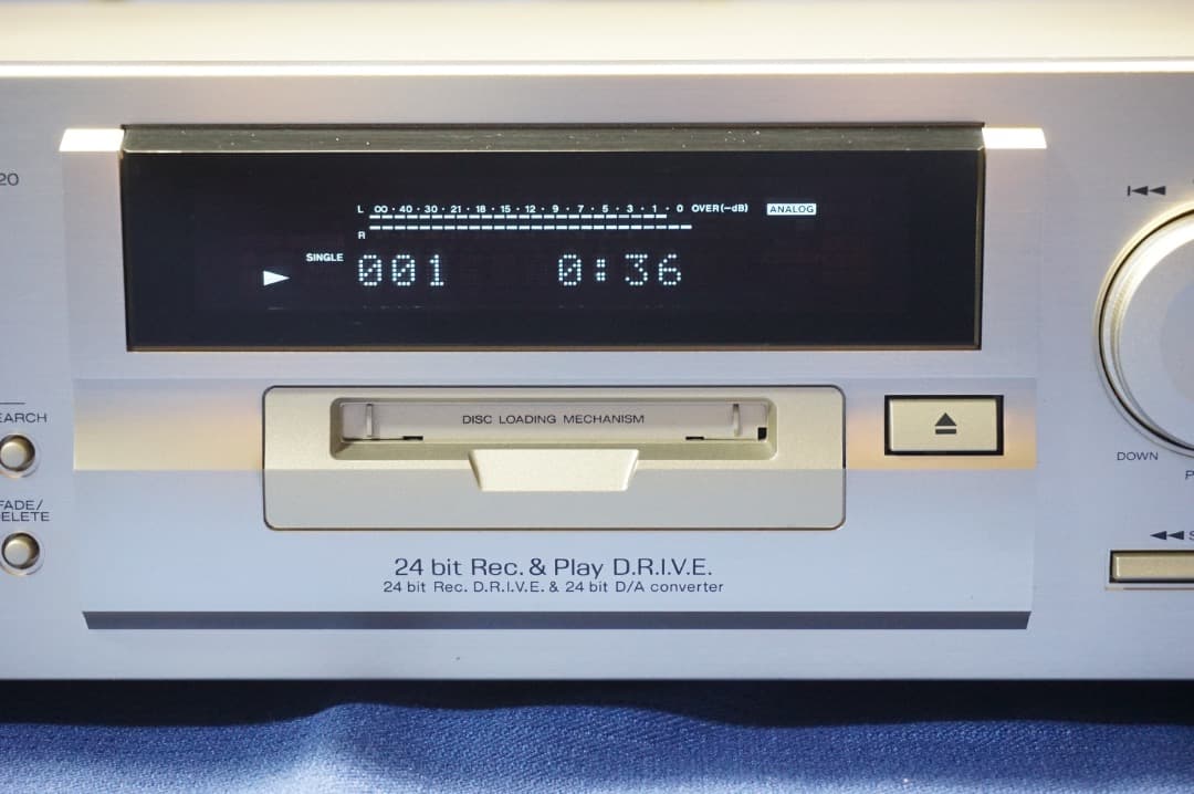 ケンウッド　MDデッキDMF-7020 動作良好 貴重 [管理0021]