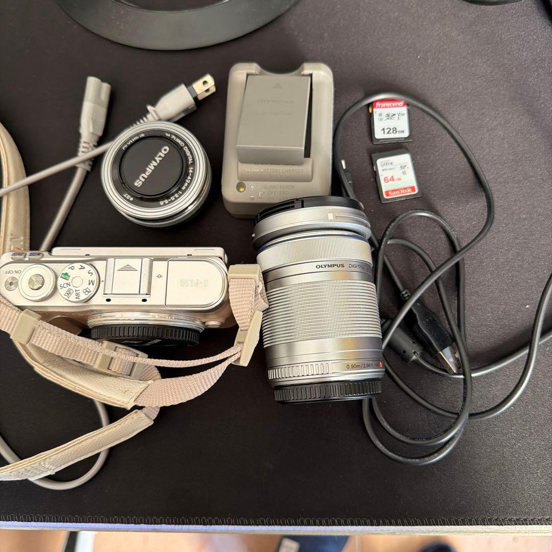 デジタルカメラ OLYMPUS PEN E-PL10 + M.Zuiko 14-42mm