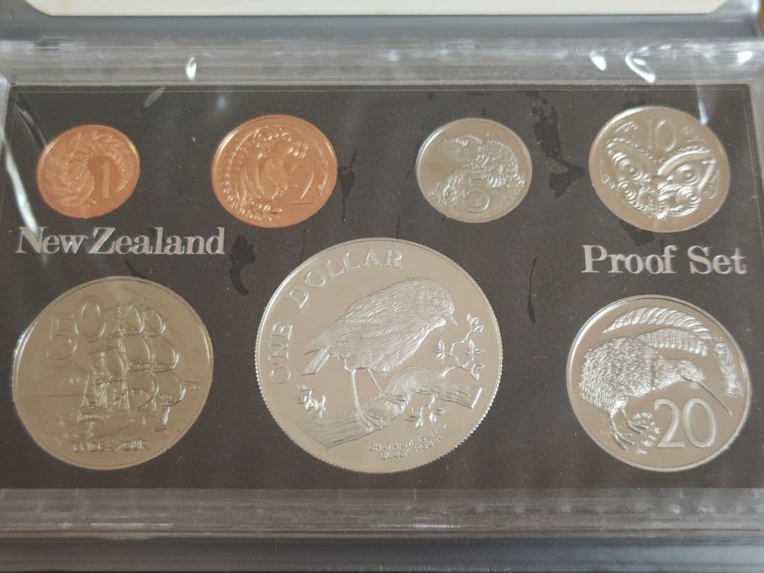 1984年 New Zealand Proof セット、説明書付