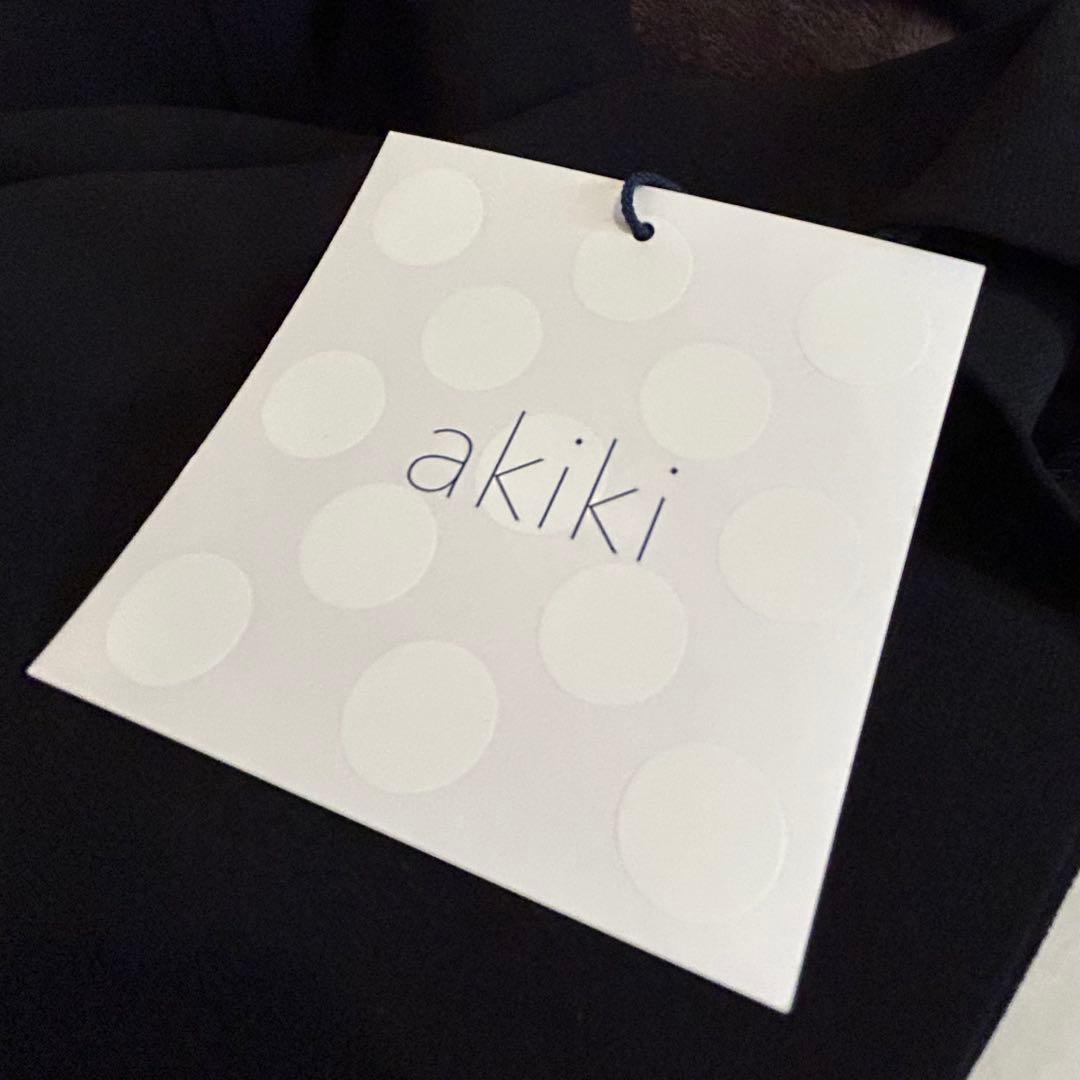 トップス AKIKI / shoulder volume top with ecofur