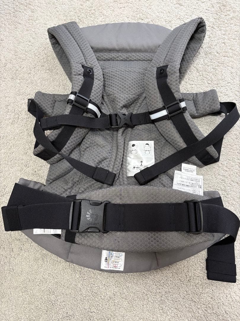 エルゴベビー オムニブリーズ グラファイトグレー