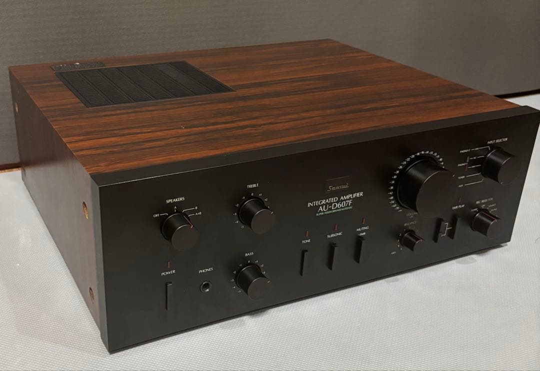 アンプ Sansui INTEGRATED AMPLIFIER AU-D607F