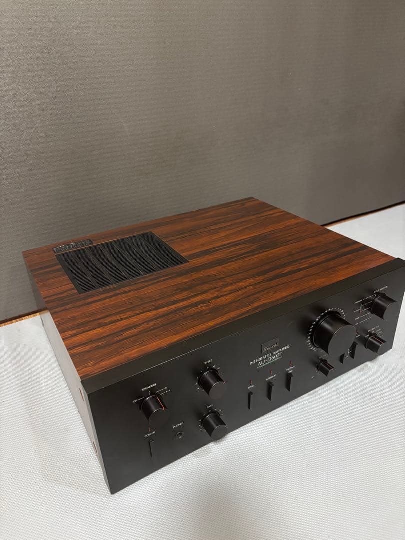 アンプ Sansui INTEGRATED AMPLIFIER AU-D607F