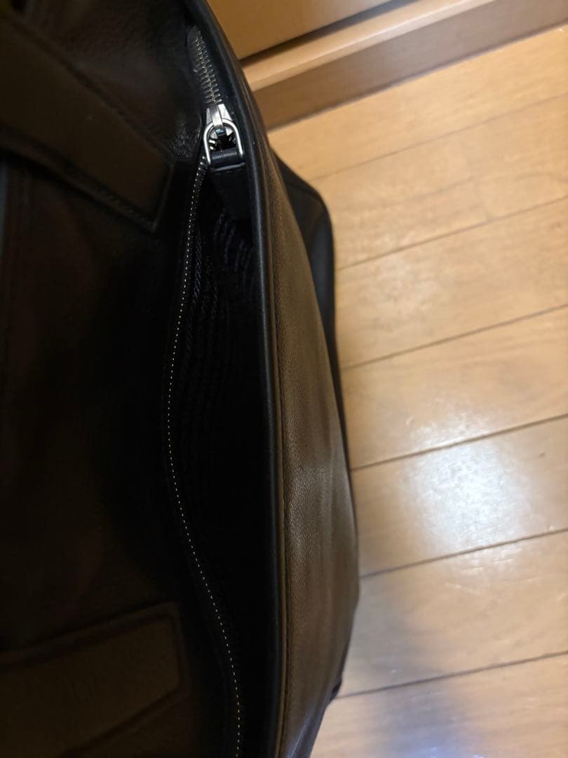 ⭐️最終お値下げしました⭐️PRADA⭐️ 黒 レザー ビジネストートバッグ　三角ロゴ