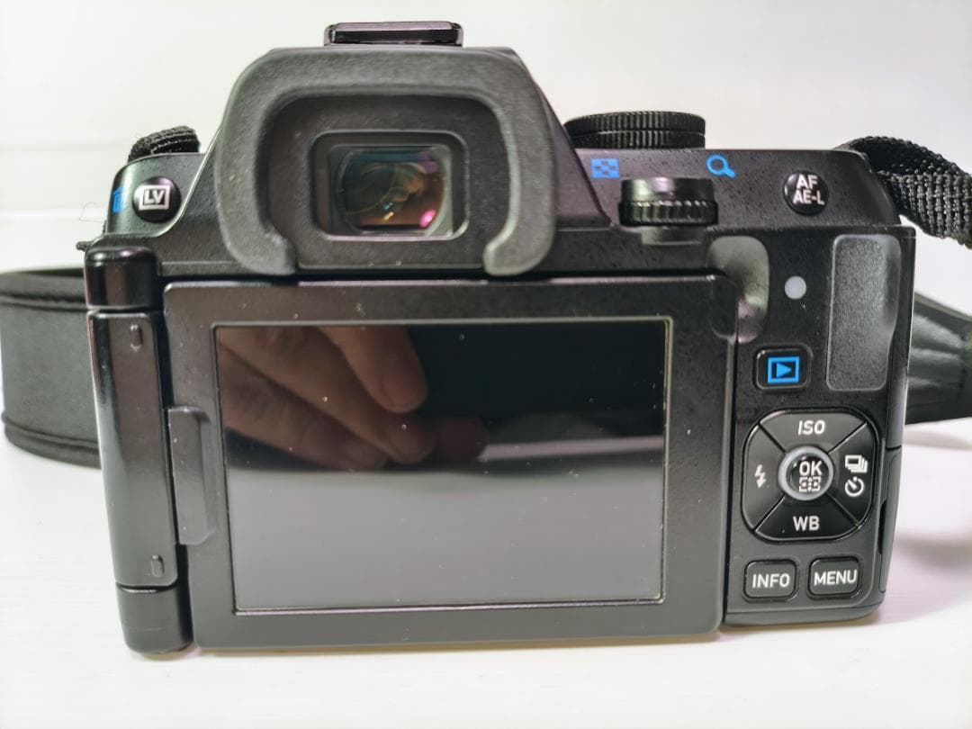 【黒死病対策】ペンタックス PENTAX K-S2 カメラらしいブラック