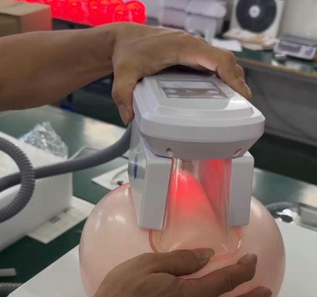 3本同時稼働　脂肪冷却マシン