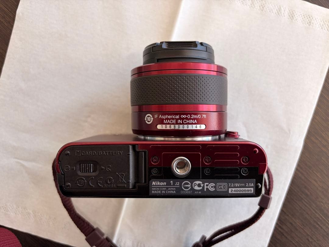 Nikon1 J2 ミラーレスカメラ レッド 10-30mmレンズ付き