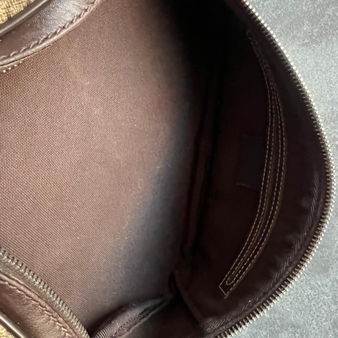 ⭐️GUCCI⭐️グッチ GGスプリーム ウエスト 233269 ボディバッグ