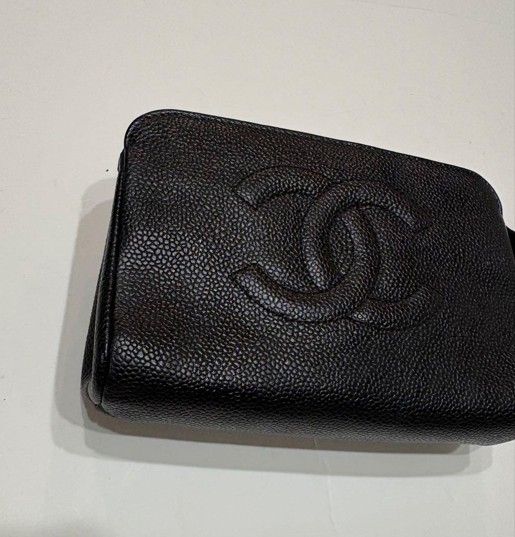 シャネル☆ココマーク　ロゴ大きめポーチ キャビアスキン　マトラッセ黒ヴィンテージ