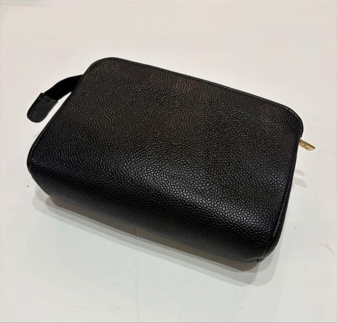 シャネル☆ココマーク　ロゴ大きめポーチ キャビアスキン　マトラッセ黒ヴィンテージ