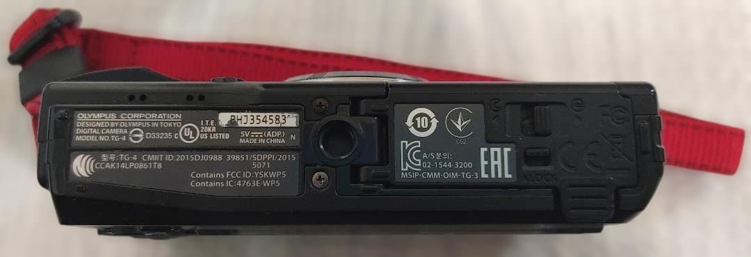 OLYMPUS STYLUS TG‑4 Tough（黒）（中古品）動作確認済み