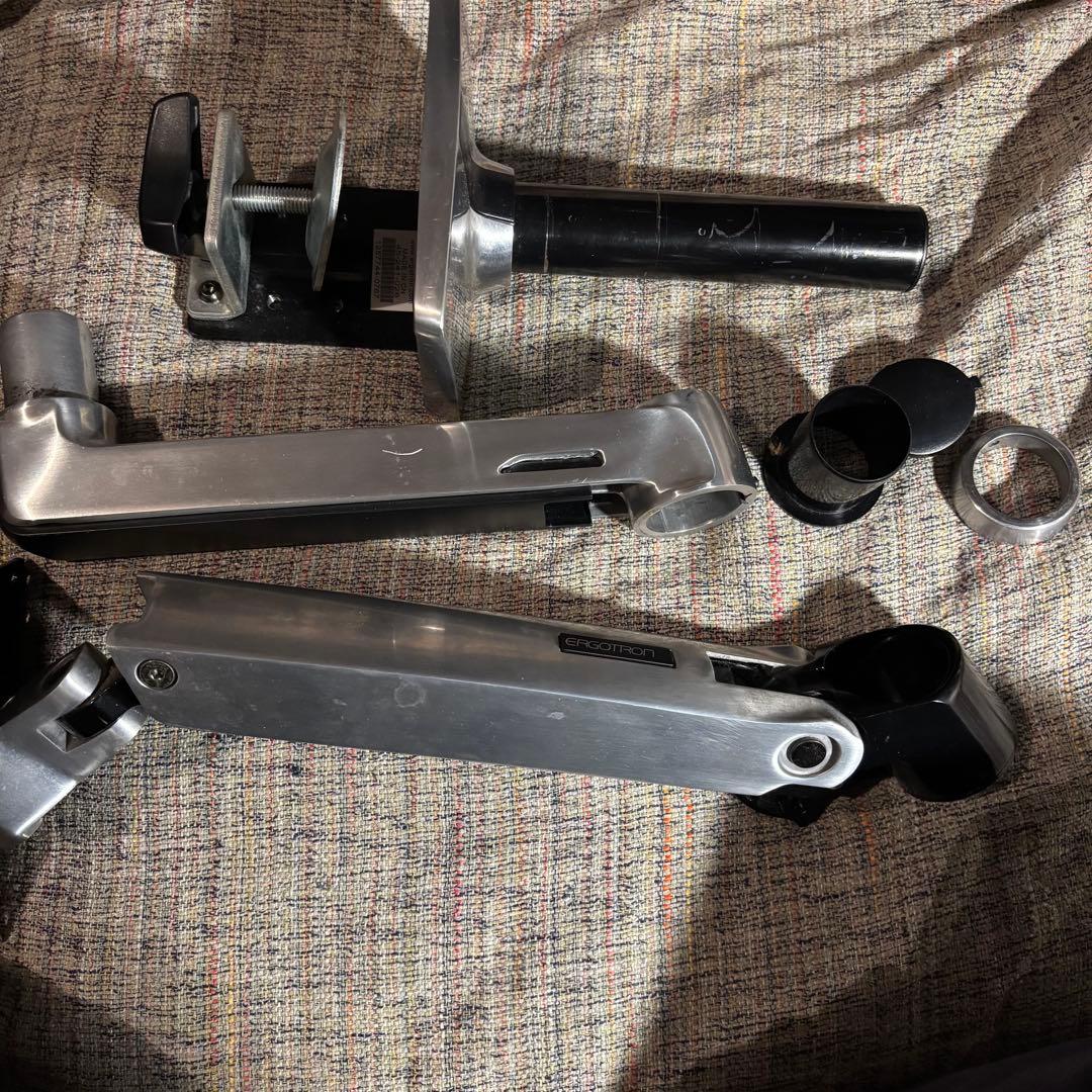 エルゴトロンLXモニターアーム