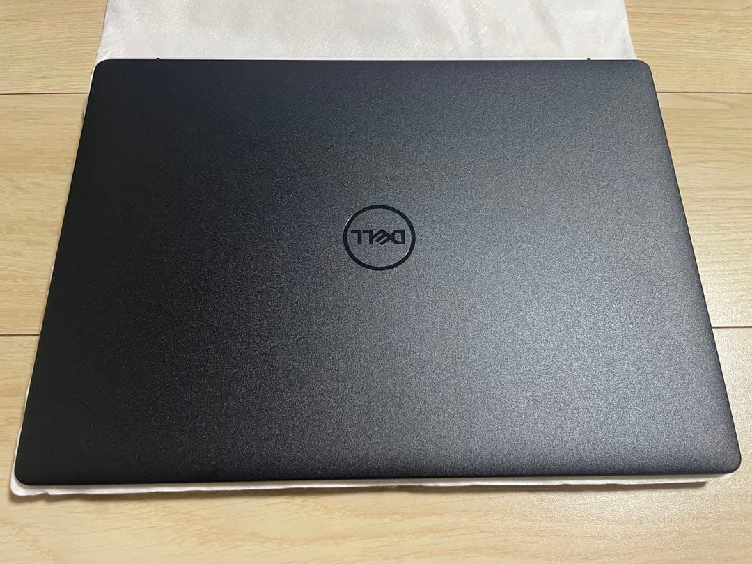 【未使用】Dell Inspiration14 Ryzen7 8840U 16G