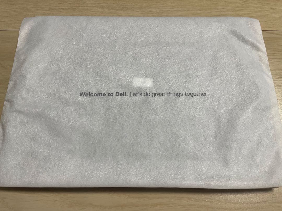 【未使用】Dell Inspiration14 Ryzen7 8840U 16G