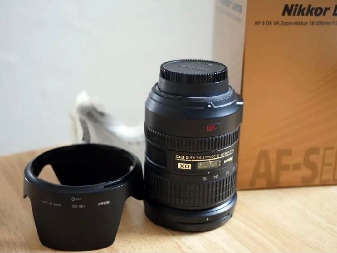 ニコン VR Zoom-Nikkor 18-200mm f/3.5-5.6G