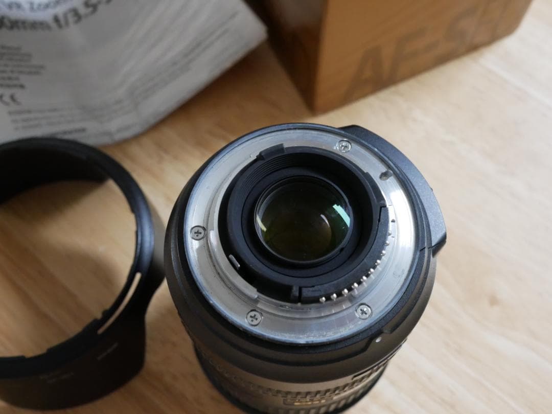 ニコン VR Zoom-Nikkor 18-200mm f/3.5-5.6G