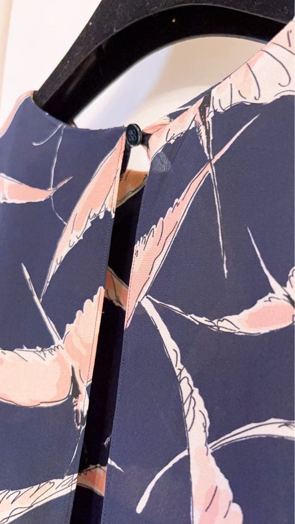 VALENTINOフラミンゴ柄ノースリーブミニワンピース