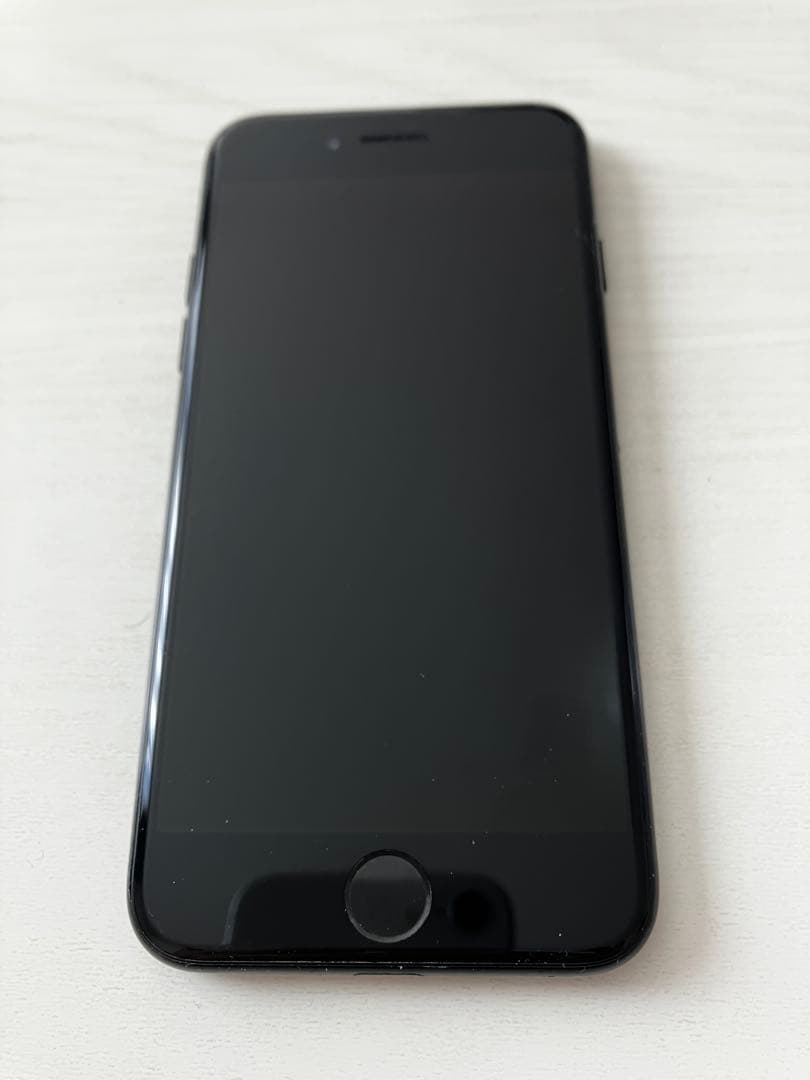 【美品】iPhone7 128GB ジェットブラック SIMフリー