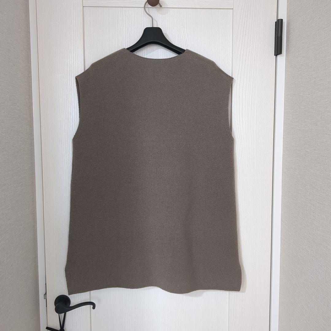 machida　美品ドゥロワー　カシミア混ニットベスト　グレージュ