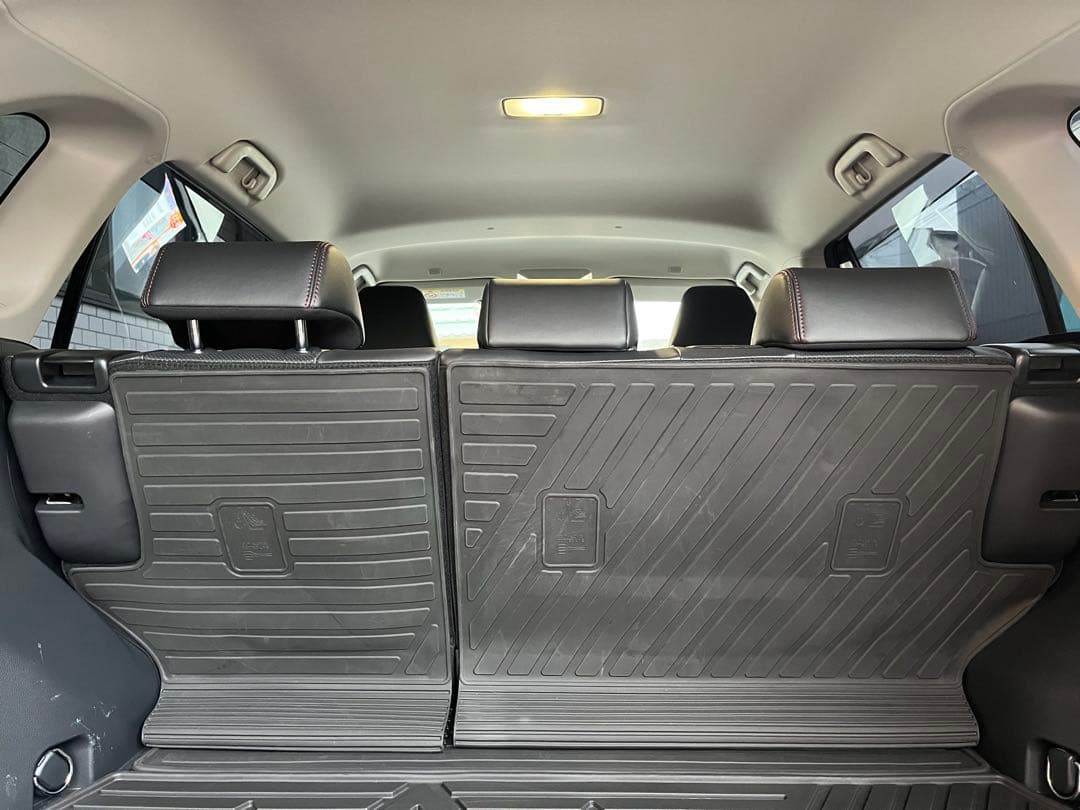 トヨタ　RAV4 TRD トランクマット ブラック