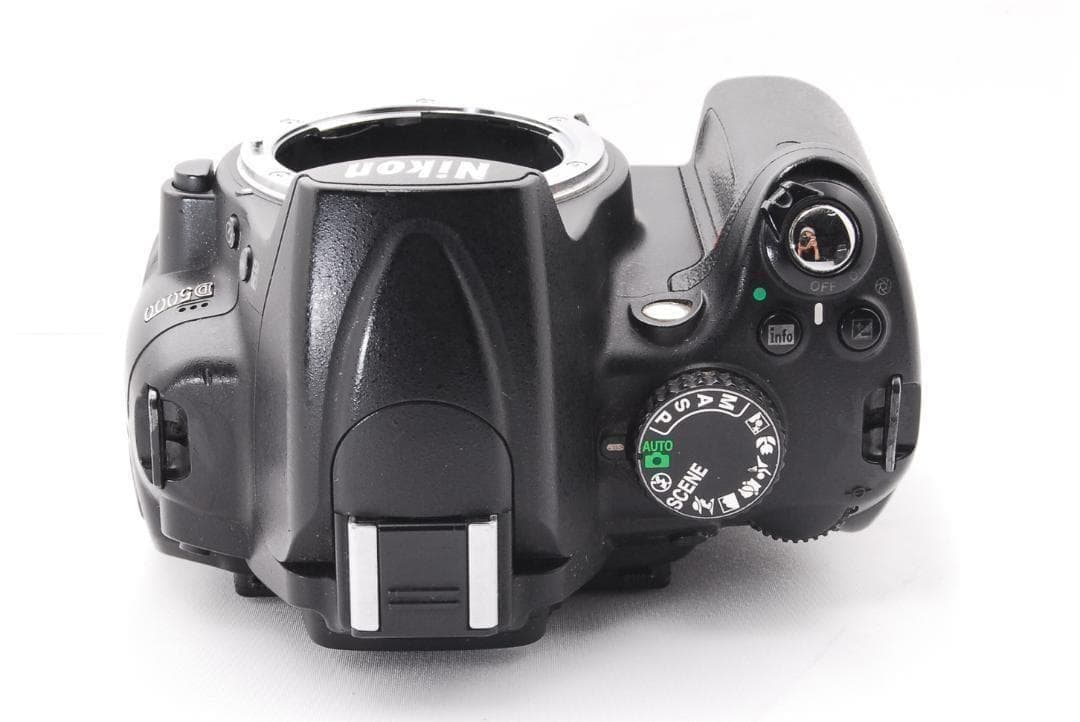 Nikon D5000 一眼レフカメラ シングルレンズセット スマホt転送