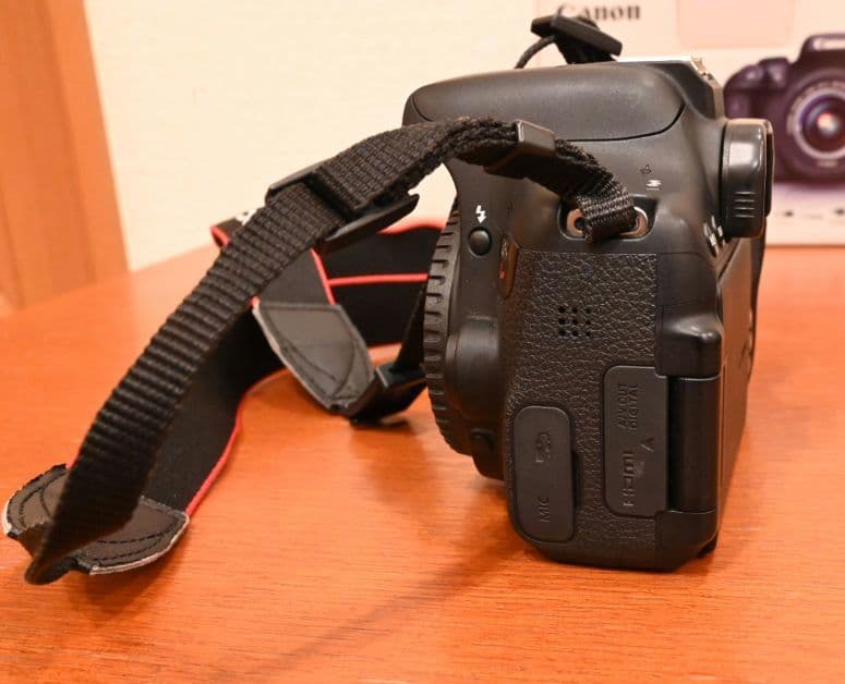 Canon EOS Kiss X8i ＋キットレンズ＋超広角＋単焦点レンズ