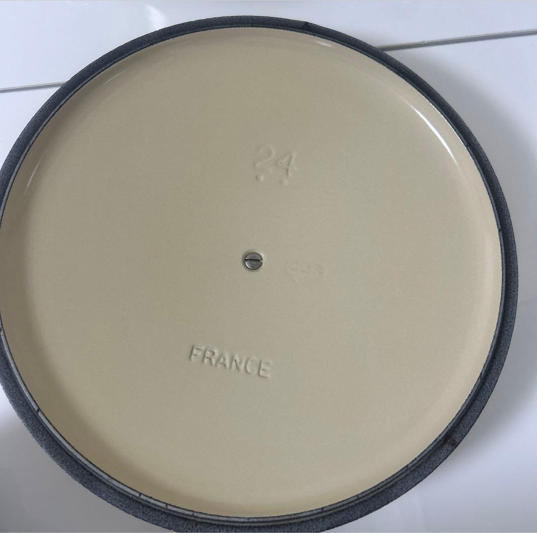 LE CREUSET ル・クルーゼ ココットロンド 24