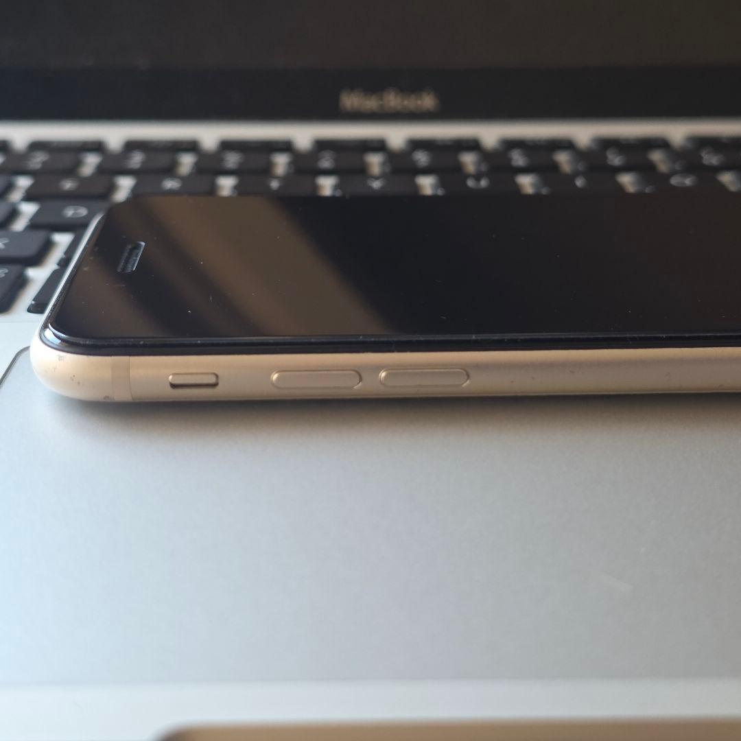 Apple iPhone SE3 64GB スターライト SIMフリー 本体のみ