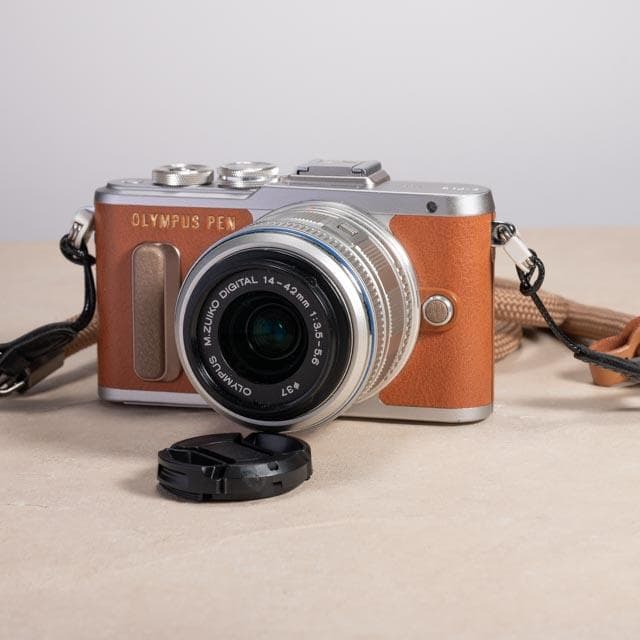 OLYMPUS PEN E-PL8 レンズキット スマホ転送OK