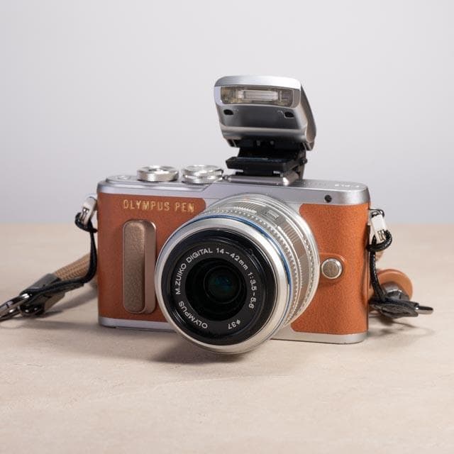 OLYMPUS PEN E-PL8 レンズキット スマホ転送OK