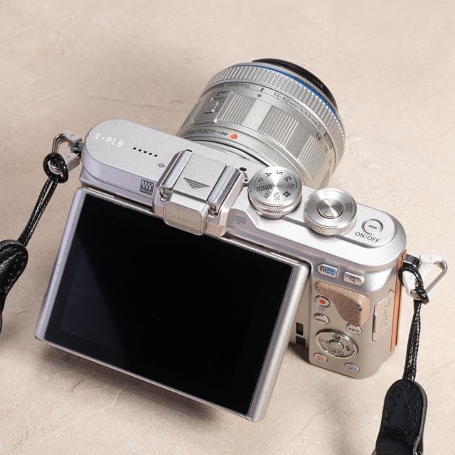 OLYMPUS PEN E-PL8 レンズキット スマホ転送OK