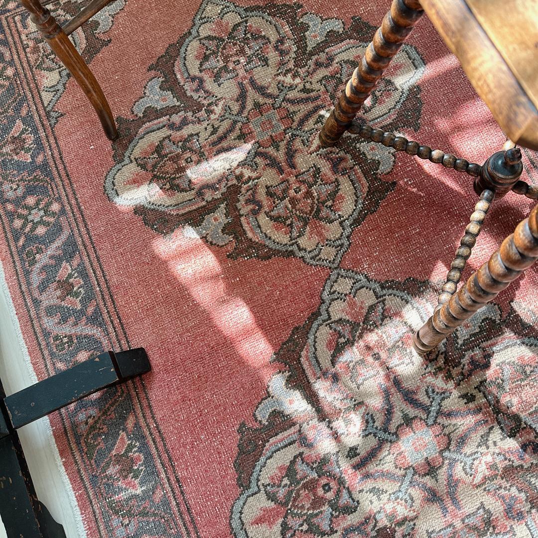 トルコ ヴィンテージラグ A4 レア ローズピンク グレージュ ブルー グレー