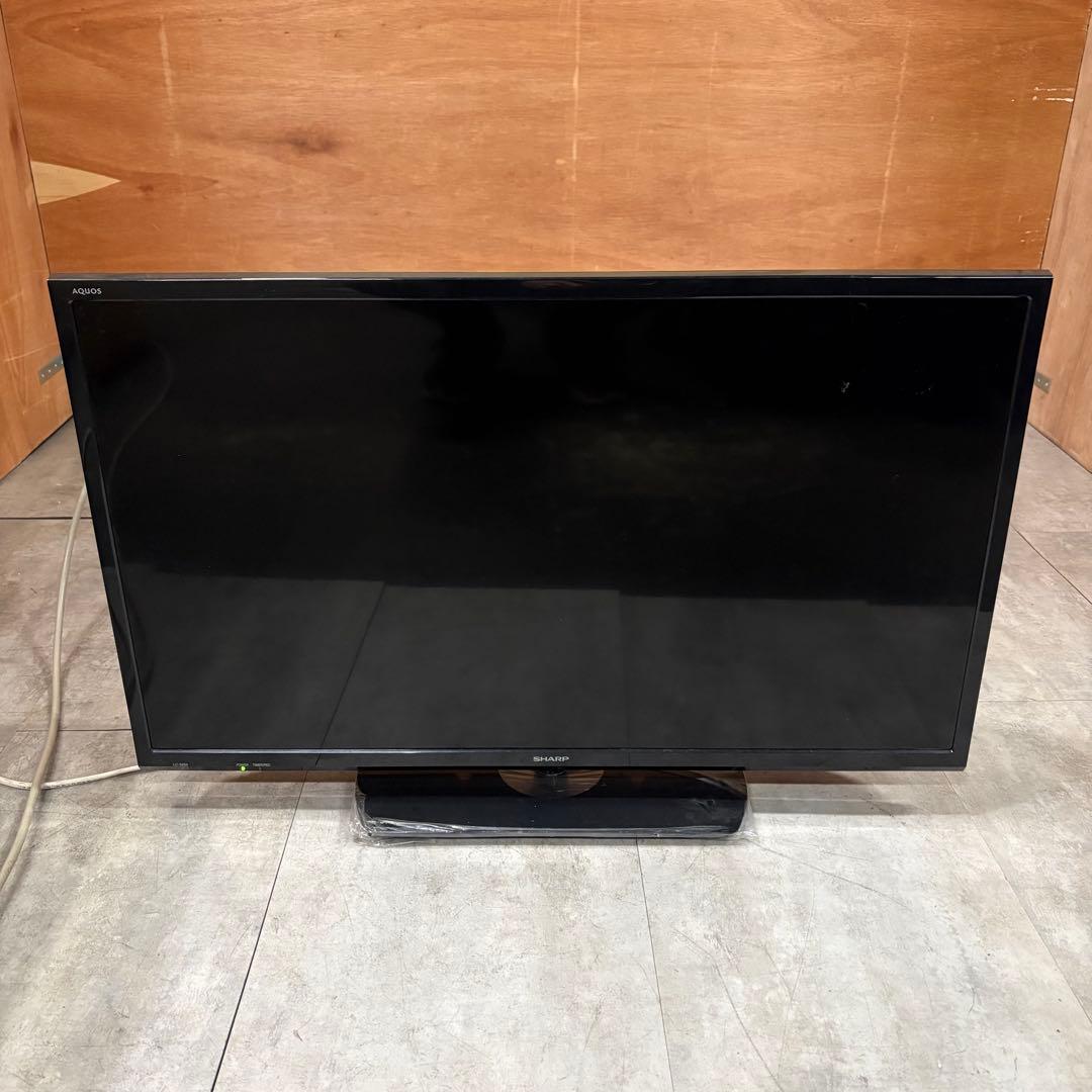 一都三県限定　配送無料　ハイビジョン液晶テレビ　SHARP 32インチ