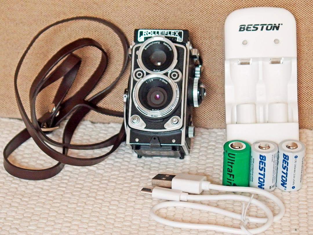【ジャンク品】Rolleiflex MiniDigi バッテリー,充電器付き