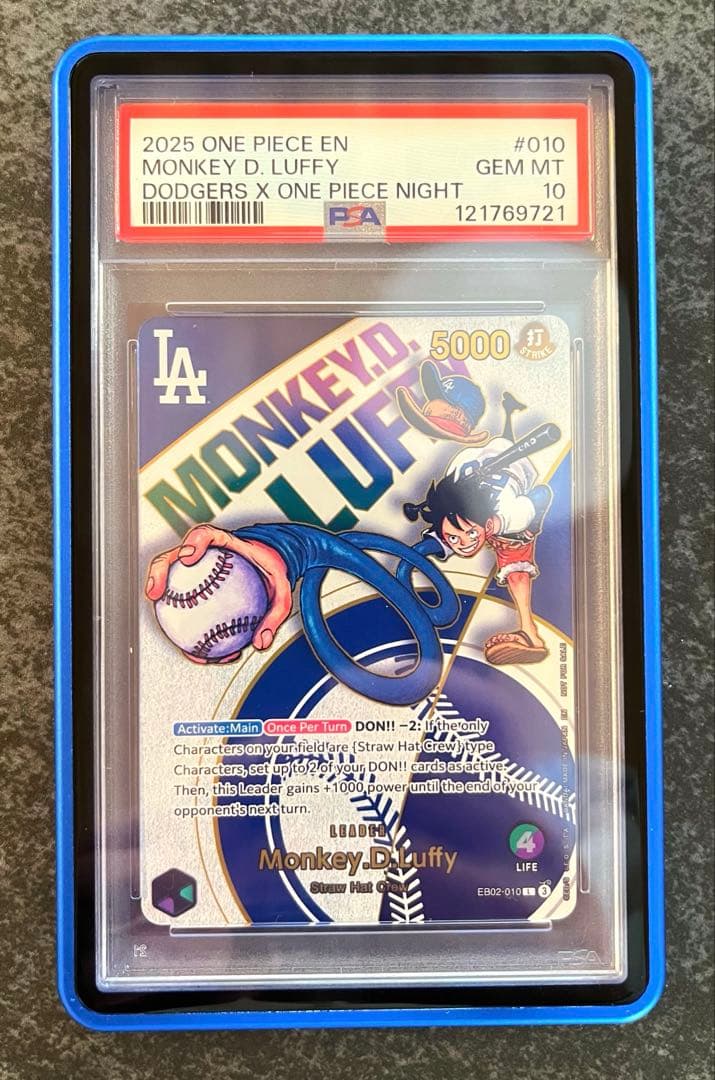 【PSA10】ドジャース　ルフィ　ワンピースカード　マグネットローダー付き