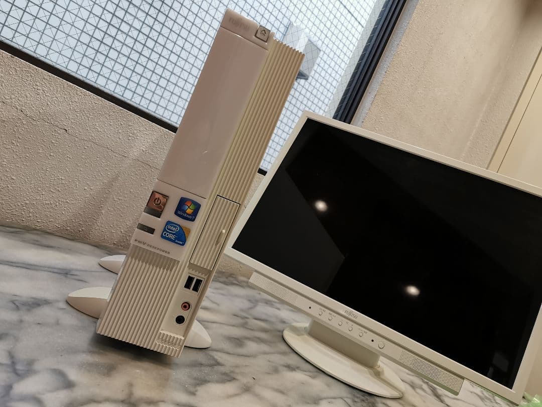 富士通デスクトップパソコン