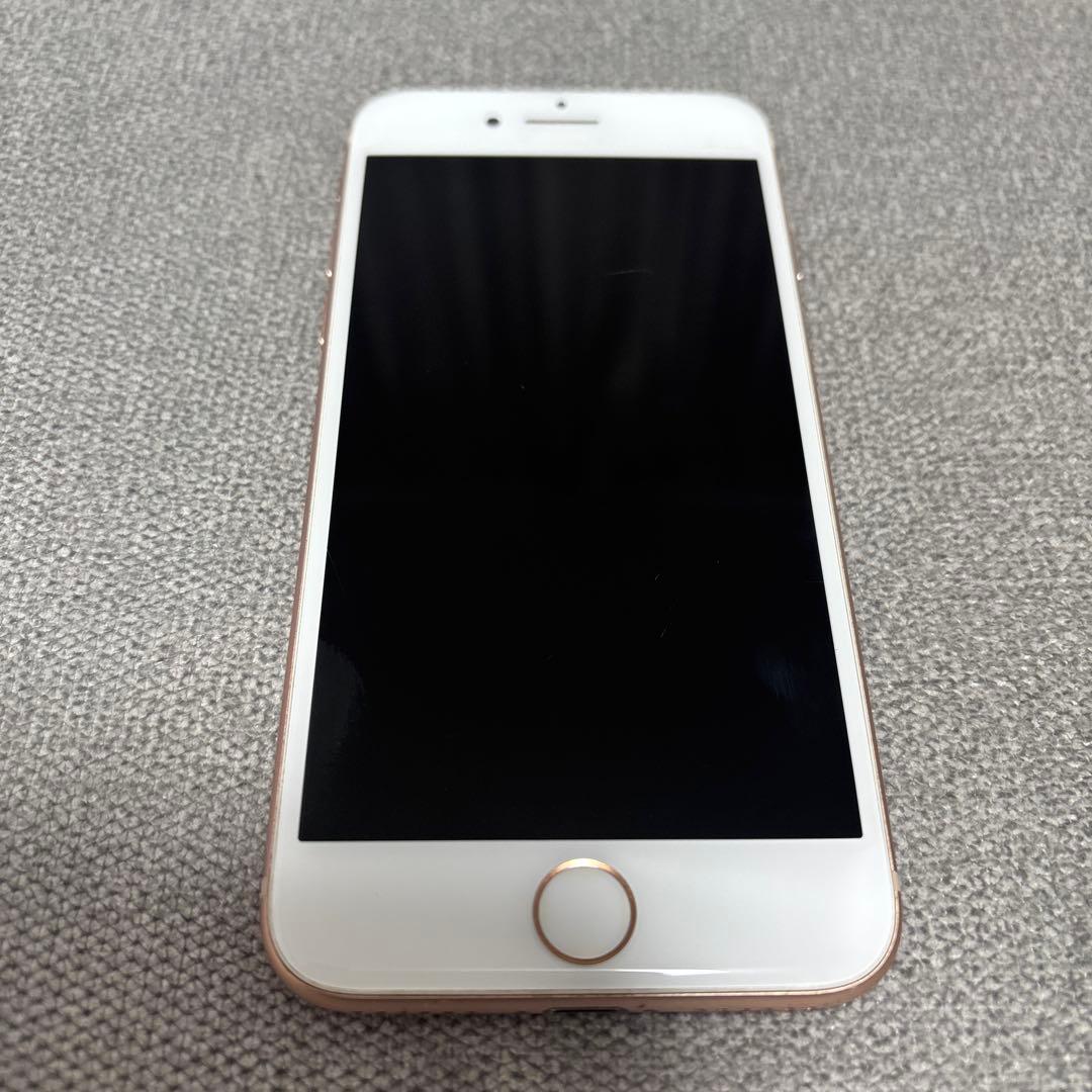 iPhone 8 ピンク　背面ひび割れあり