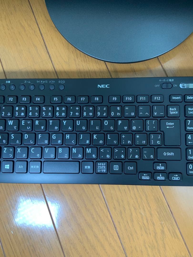 LAVIE PC-DA770CAR (クランベリーレッド)