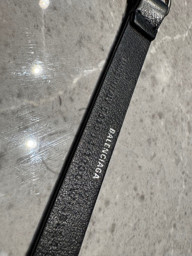 BALENCIAGA キーリング　レザー　ブラック　ホワイト　キーホルダー